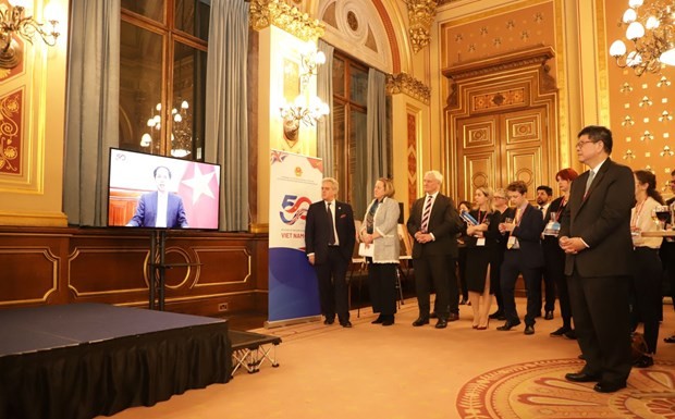At the ceremony to announce the Vietnam-UK friendship year 2023. (Photo: VNA)
