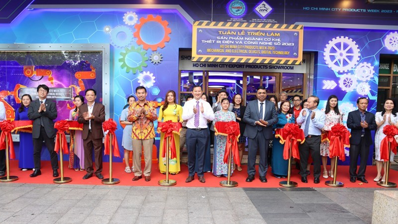 Ho Chi Minh City opens Products Week 2023 - Mechanical and Electrical Devices, Digital Technology