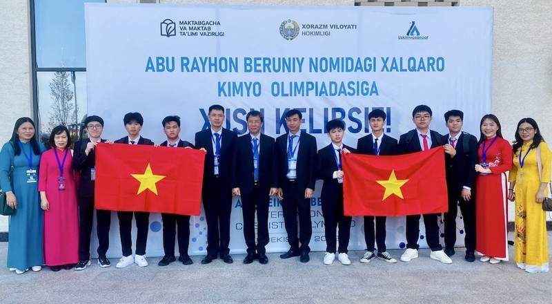 Vietnam bags eight medals at Abu Reikhan Beruniy International Chemistry Olympiad