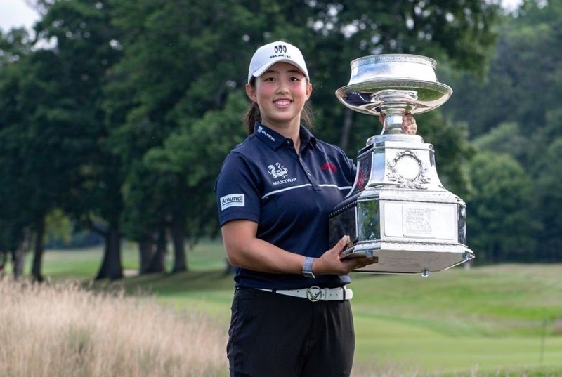 Ruoning Yin raises the championship trophy after winning the KPMG Women's PGA Championship golf tournament, Jun 25, 2023, Springfield, New Jersey, USA. (Photo: Reuters/USA TODAY Sports)