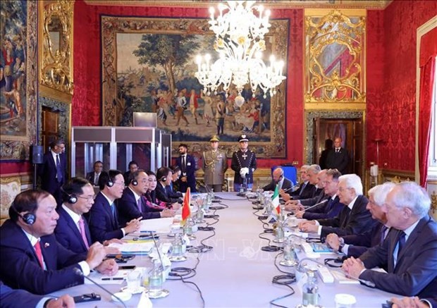 President Vo Van Thuong holds talks with his Italian counterpart Sergio Mattarella. (Photo: VNA)