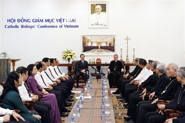 President Vo Van Thuong visits the Catholic Bishops' Conference of Vietnam at its office in Ho Chi Minh City on August 7. (Photo: VNA)