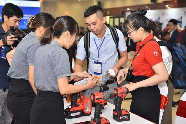 The fair is hoped to promote solutions that can increase foreign funding in production via linking FDI firms to a network of domestic suppliers. (Photo: congthuong.vn)
