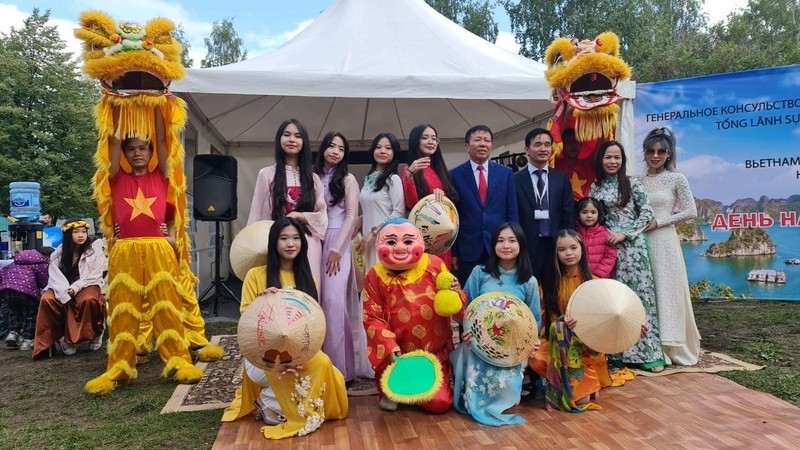 Vietnam's booth at the festival of ethnic groups in the Ural region.