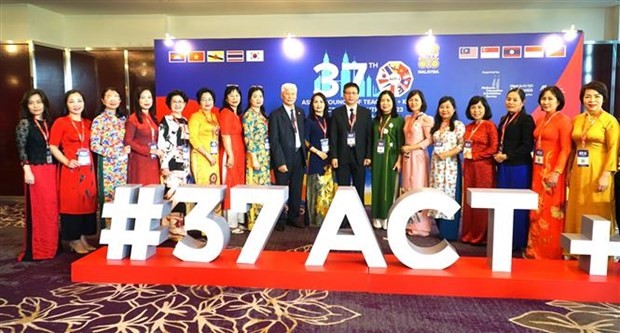 Vietnamese delegation at the event. (Photo: VNA)