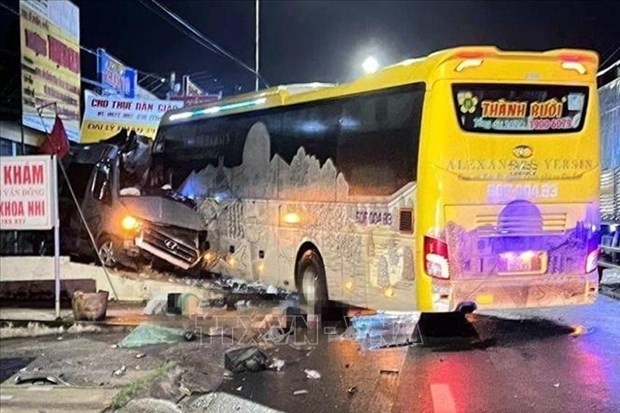 The accident happens in Phu Vinh commune, Dinh Quan district, Dong Nai at 02:30 on September 30 (Photo: VNA) 