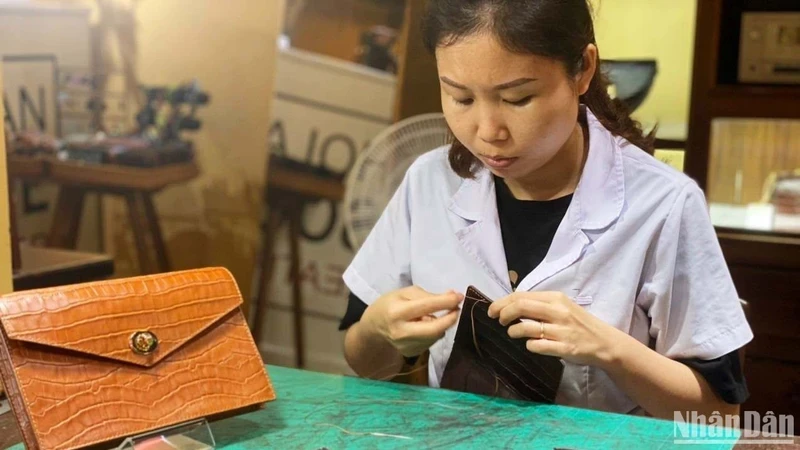 Hoi An Soul's young craftsmen are meticulously making products that are both beautiful and highly functional. 