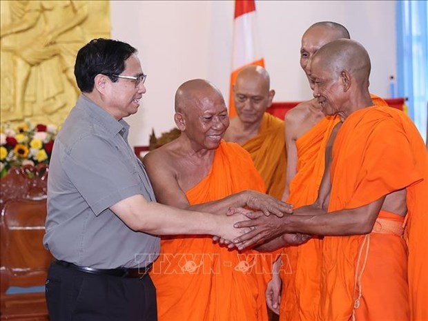 PM Pham Minh Chinh extends greetings to Khmer community on Sene Dolta festival. (Photo: VNA)