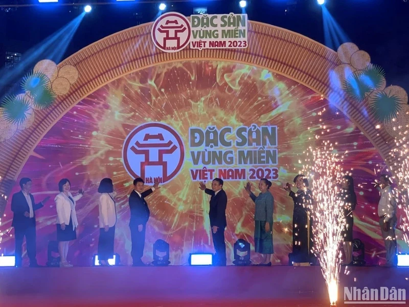 Vietnam Local Specialties Fair 2023 opens