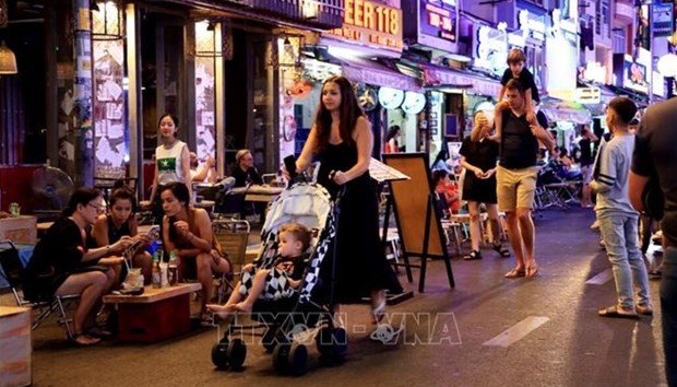 Foreigners on Bui Vien street in the downtown of Ho Chi Minh City. (Photo: VNA)