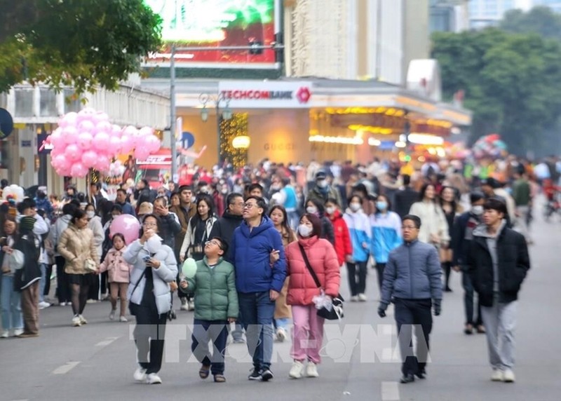 Hanoi expands Hoan Kiem pedestrian spaces during New Year holiday