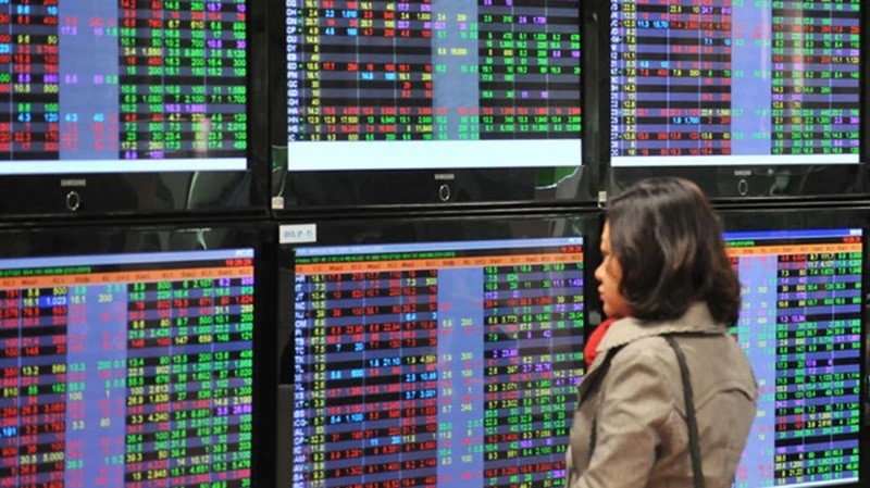 VN-Index reaches 10-week high