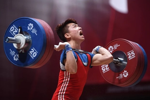 Weightlifter Trinh Van Vinh is expected to gain one slots to Paris 2024 Summer Olympics for Vietnam. (Photo: VNA)