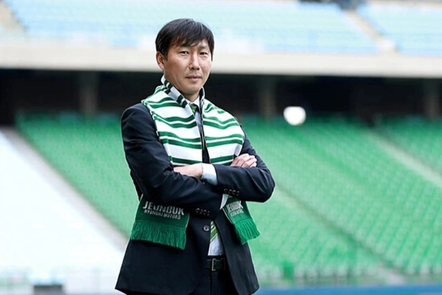 Kim Sang-sik seen when he was coach of South Korean former champion Jeonbuk Hyundai Motors. (Photo of SB)