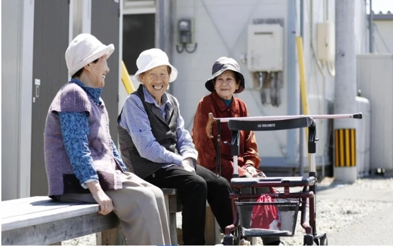 Old ladies in Kumamoto Prefecture, April 2018. (Photo: Kyodo News)