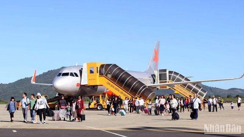 Lien Khuong airport now welcomes over 2 million passengers each year.