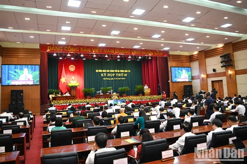 The 18th meeting of the Hai Phong municipal 16th-tenure People’s Council takes place from July 17-19, at the City Convention Centre. 