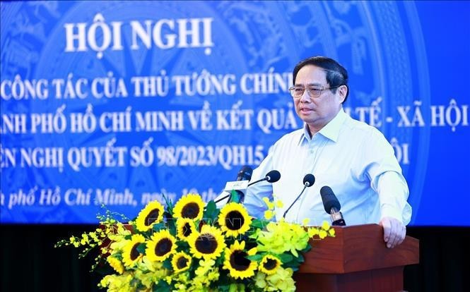 PM Pham Minh Chinh speaks at the meeting on Ho Chi Minh City’s socio-economic development and the implementation of the National Assembly’s Resolution 98 on August 10. (Photo: VNA)