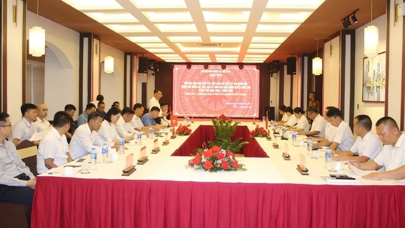 Vietnam and China promote border trade