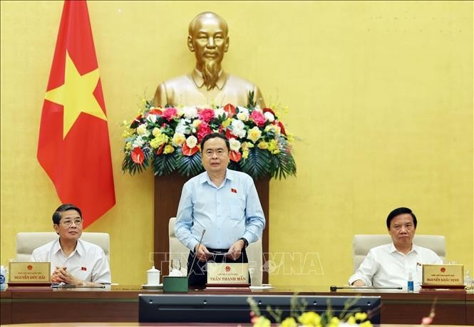 NA Chairman Tran Thanh Man delivers the closing speech of the NA Standing Committee's thematic session on law building on August 14. (Photo: VNA)