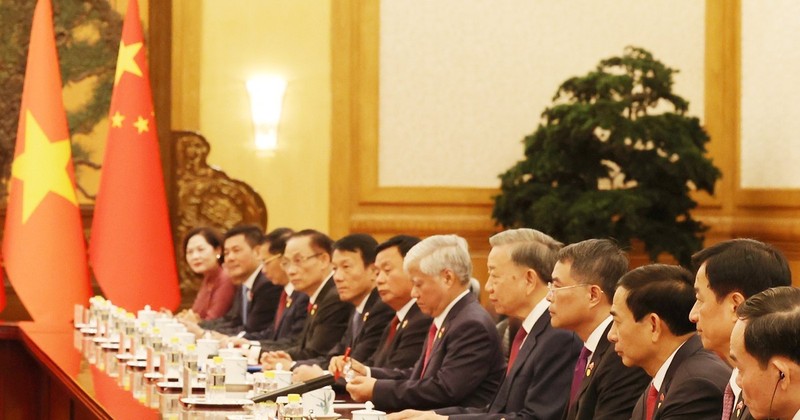 The Vietnamese delegation at the talks. (Photo: VNA)