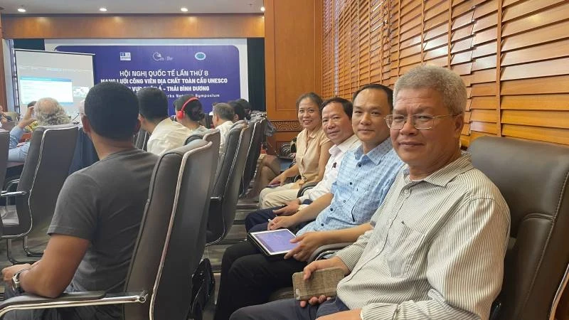 The delegation of Lang Son Province attends the meeting of the UNESCO Global Geopark Council within the framework of the 8th International Conference of the UNESCO Global Geopark Network.