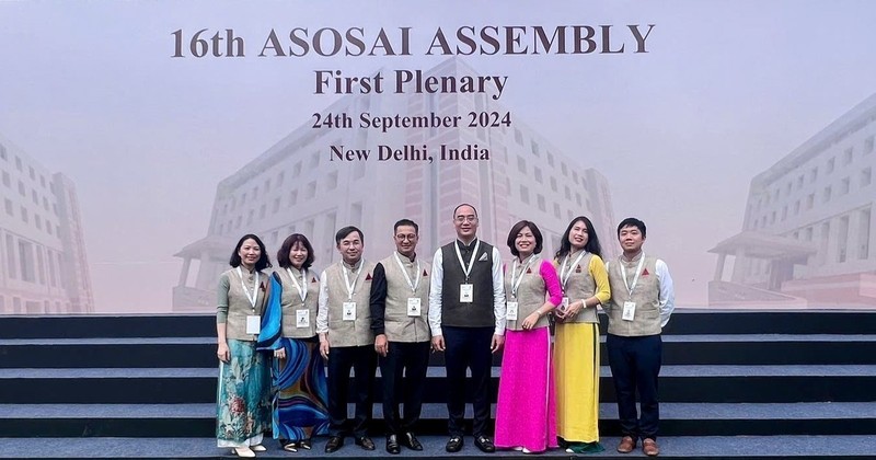 The delegation of the State Audit Office of Vietnam at the 16th ASOSAI Assembly in India (Photo: VNA)