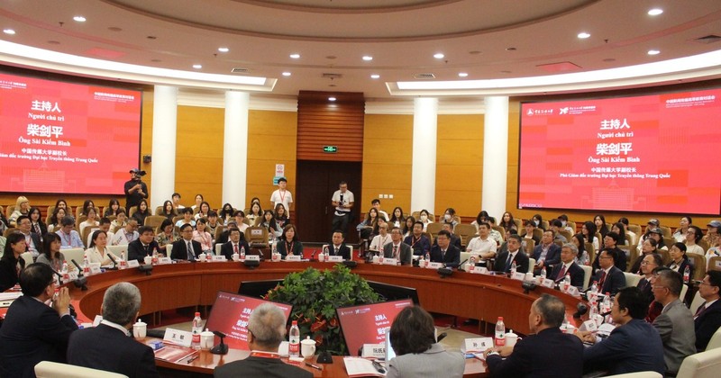 At the dialogue forum in Bejing on September 25 (Photo: VNA)