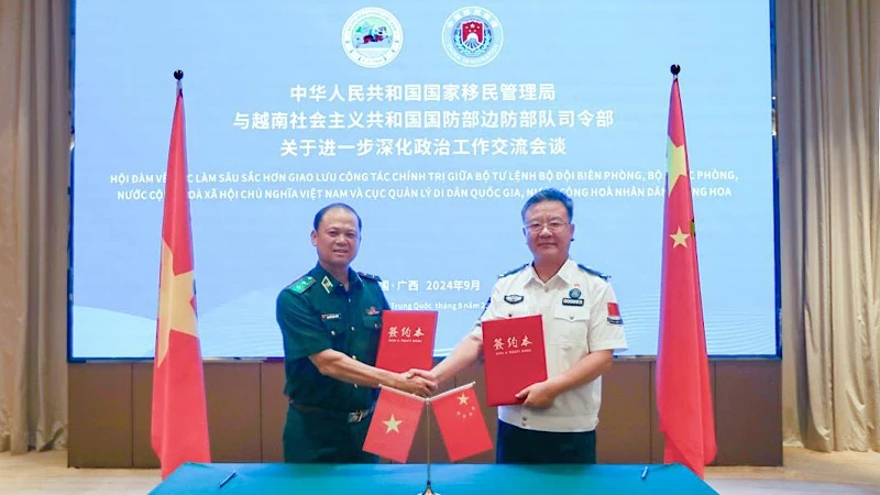 Vietnam-China strengthen cooperation for peace, friendship and stability in border areas 