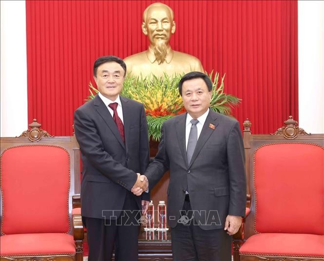 Prof. Dr. Nguyen Xuan Thang, Politburo member, Director of the Ho Chi Minh National Academy of Politics (HCMA), and Chairman of the Central Theory Council and Prof. Dr. Nguyen Xuan Thang, Politburo member, Director of the Ho Chi Minh National Academy of Politics (HCMA), and Chairman of the Central Theory Council of the Communist Party of China (CPC) (Photo: VNA)