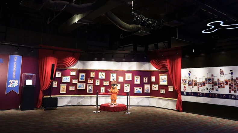 “Detective Conan” manga series exhibition delights Hanoi fans for the first time