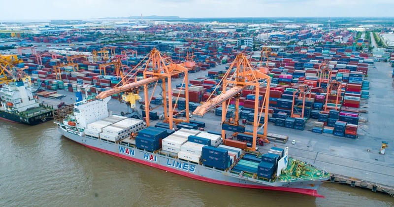 Cargo ships at Hai Phong Port (Photo: VNA)