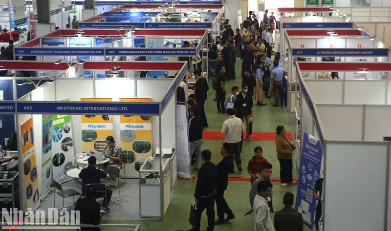 Global connection to expand the market for Vietnam's electronics manufacturing industry 