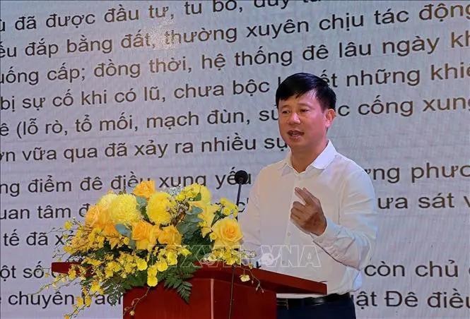 Director of the Department of Dike Management and Disaster Prevention Pham Duc Luan speaks at the event. (Photo: VNA)