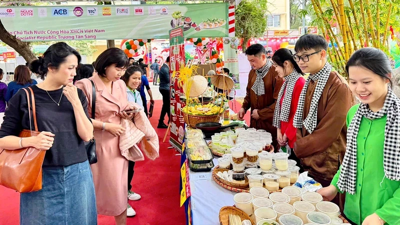 The 2024 International Food Festival attracts a record number of visitors.