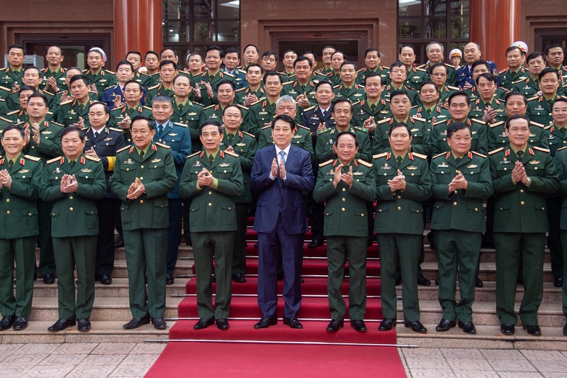 President Luong Cuong along with delegates at the 2024 National Military-Political Conference.