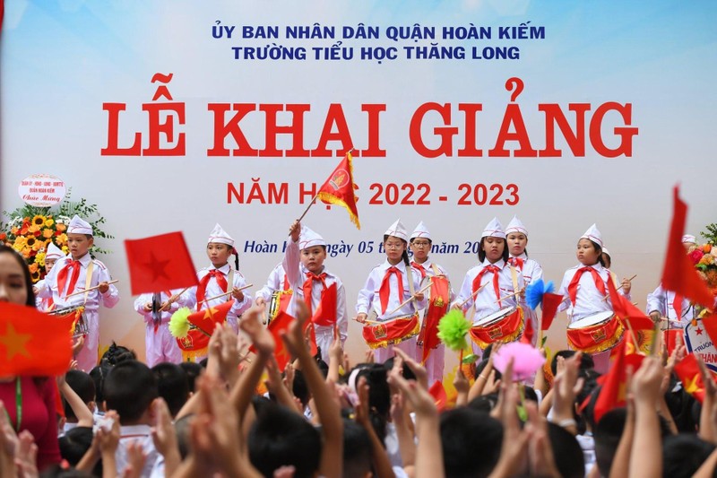 Schools in Hanoi are filled with a cheerful atmosphere during the new school year ceremonies. (Photo: NDO/Thanh Dat)