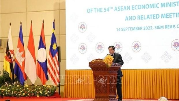 Cambodian Prime Minister Techo Hun Sen addresses the event (Photo: VNA)