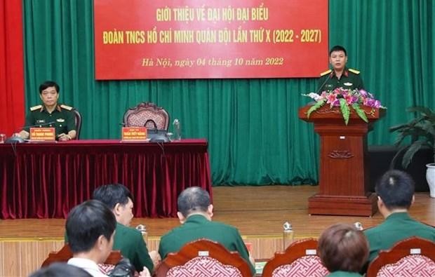 Col. Tran Viet Nang, head of the military youth committee, provides information about the preparations for the 10th HCYU Congress of the army on October 4. (Photo: VNA)