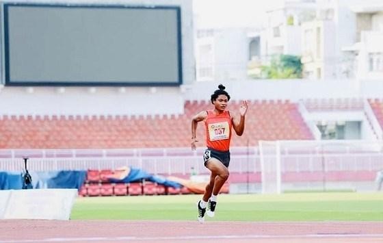 Hoang Thi Anh Thuc is one of the Vietnamese representatives at the fourth Asian Youth Athletics Championships 2022 in Kuwait from October 13 to 16. (Photo: sggp.org.vn)