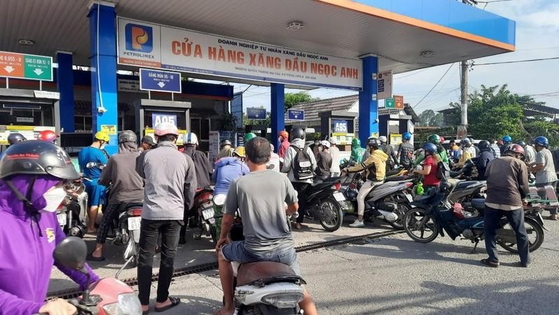 Finance Ministry provides favourable conditions for businesses to ensure petrol supplies - Illustrative image (Photo: NDO)