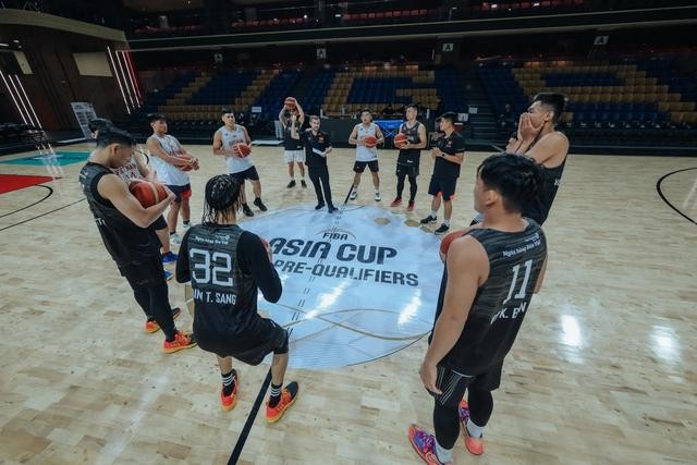Vietnamese basketball team ready for tip-off at FIBA Asia Cup (Photo: toquoc.vn)