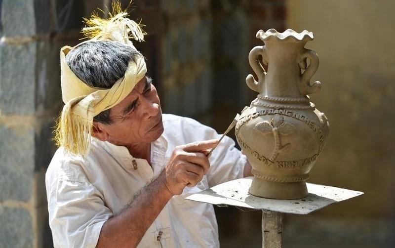 Cham people’s pottery making art named heritage in need of urgent safeguarding (Photo: VNA)