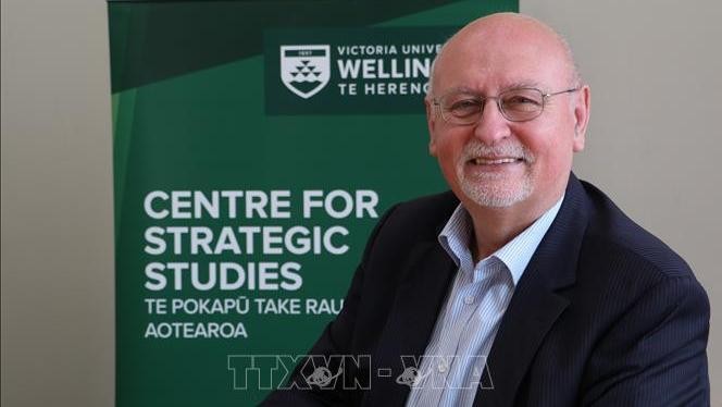 Emeritus Professor Roberto Rabel at the Centre for Strategic Studies under the Victoria University of Wellington. (Photo: VNA)