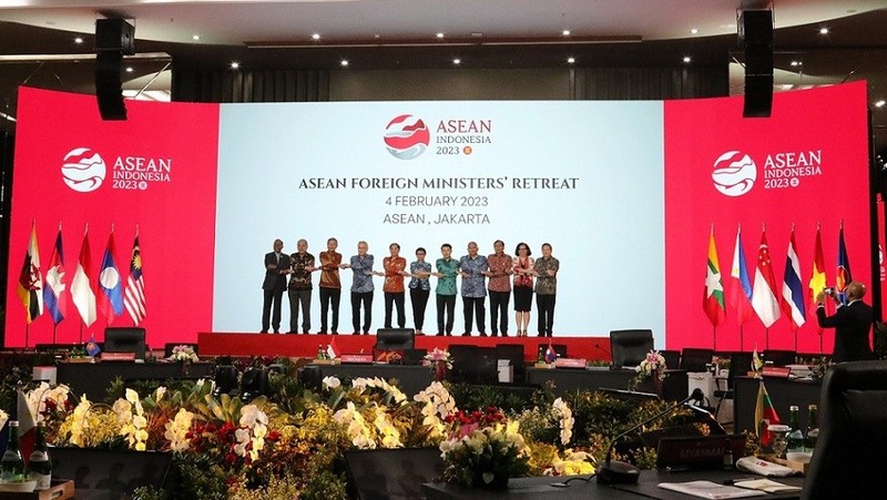 ASEAN Foreign Ministers (Photo: VNA)