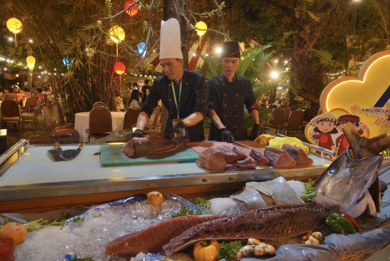 Festival showcases over 350 distinctive dishes and drinks across Vietnam’s regions