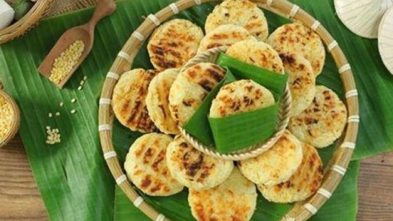 Grilled cassava cake: A tasty dish of mountaineers