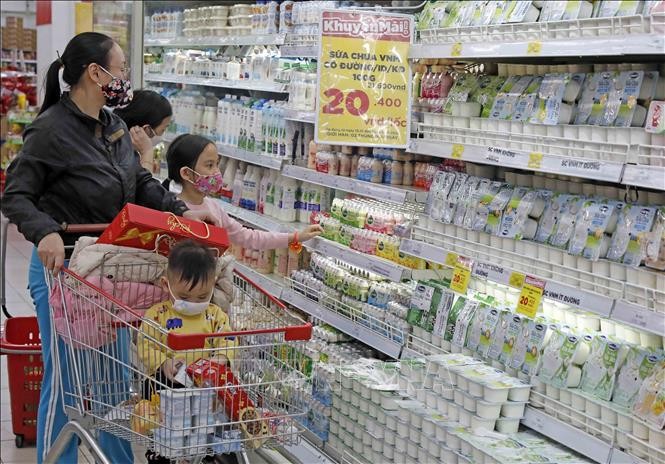 April's consumer price index down 0.34% m-o-m (Photo: VNA)