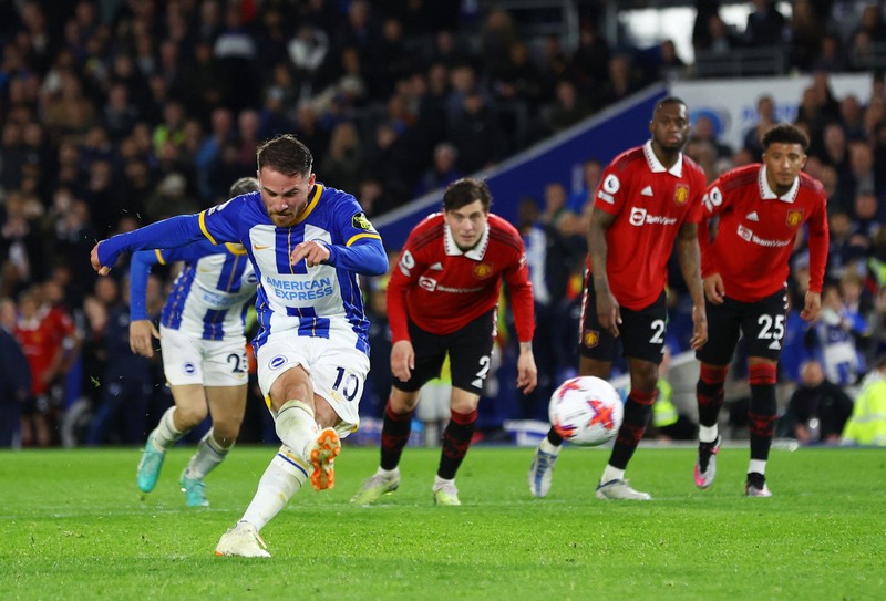Brighton & Hove Albion's Alexis Mac Allister scores their first goal from the penalty spot - Premier League - Brighton & Hove Albion v Manchester United - The American Express Community Stadium, Brighton, Britain - May 4, 2023. (Photo: Action Images via Reuters)