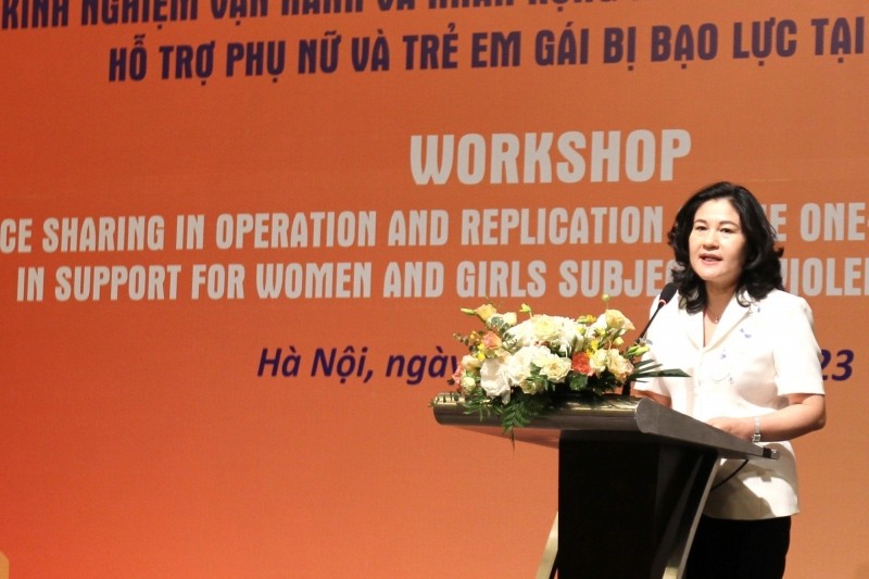 Deputy Minister of Labour, Invalid and Social Affairs Nguyen Thi Ha speaking at the worshop (Photo: baodansinh.vn)